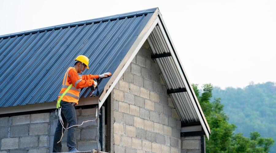 Expert top industrial roofings services in Vergennes, IL